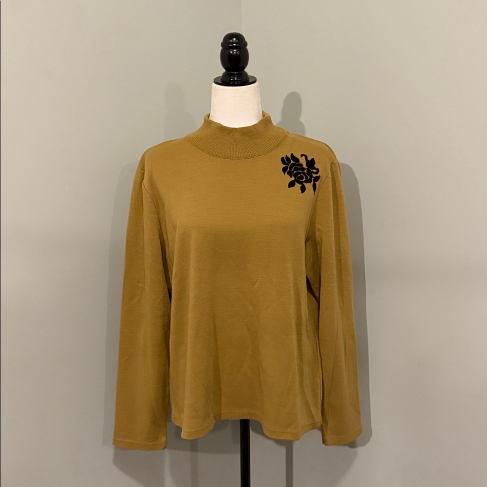Nina Leonard Tan Knit Sweater with Black Embroidery Size XL EUC 10/10